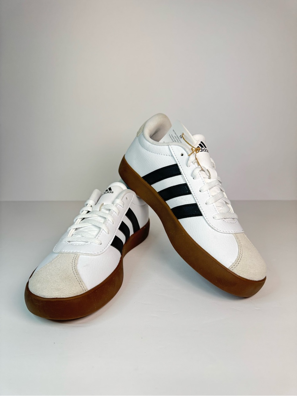 Adidas VL COURT 3.0 Shoes Kids Size 4 White Black Suede Detail NWT Sneakers